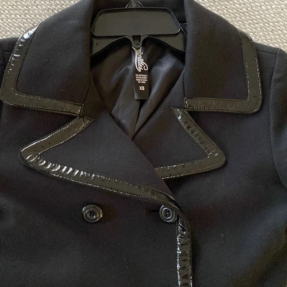 Priorities Jacket - Picture 5 of 8